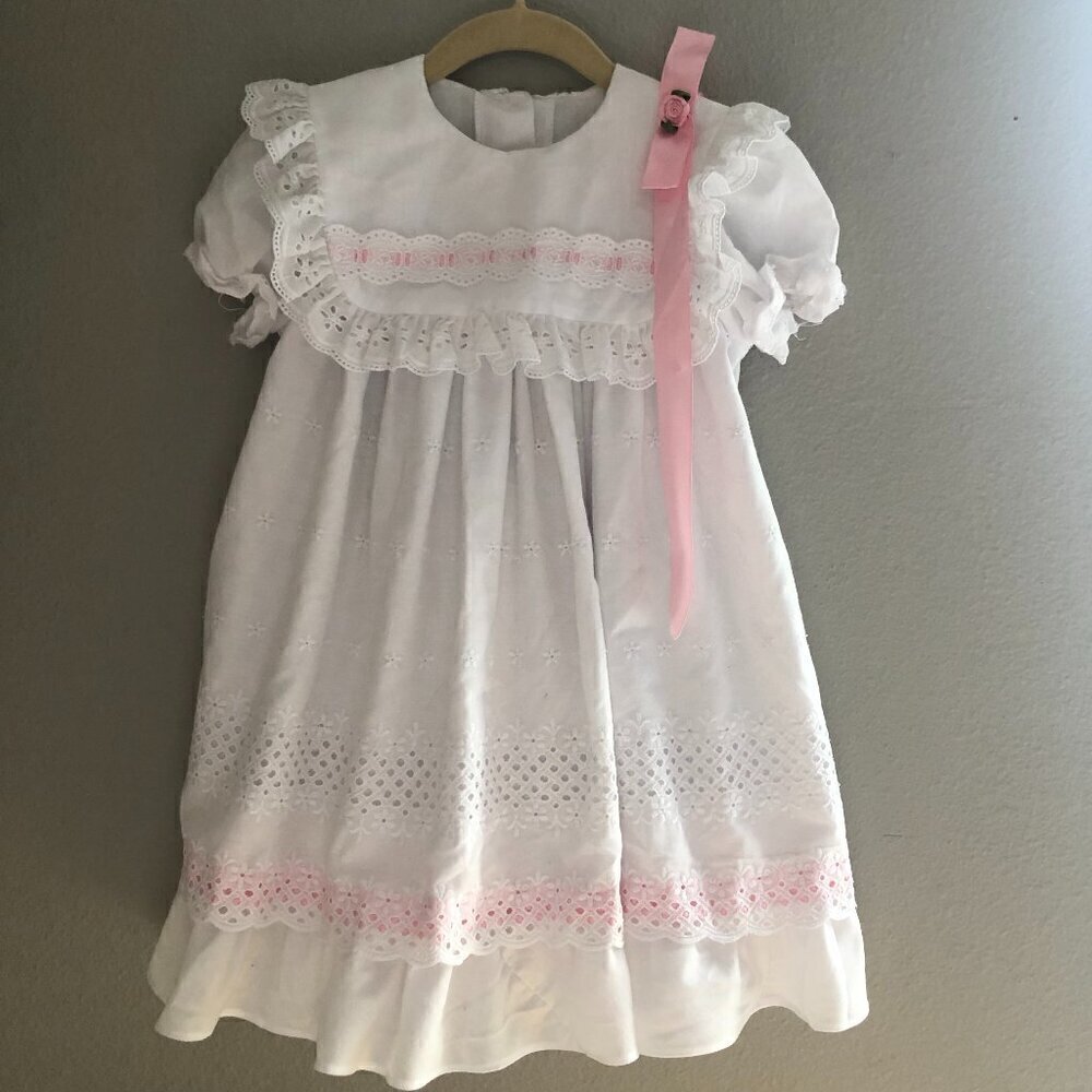 Vintage Allison Ann Eyelet Lace Babydoll Dress Girl's size 6 White Ruffled MINT